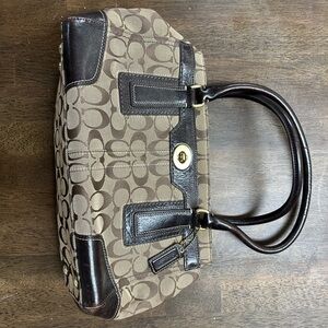 COACH SIGNATURE HAMPTON PURSE